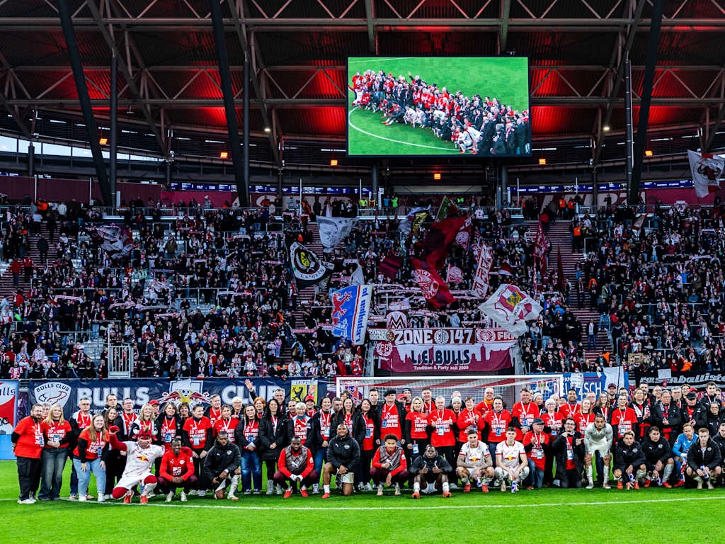 Red Bull Arena: Huyền thoại tái sinh giữa lòng Leipzig