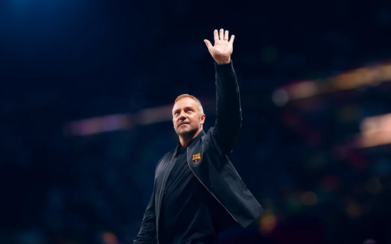 Hansi Flick và thách thức nâng tầm Barcelona ở mùa giải thứ hai