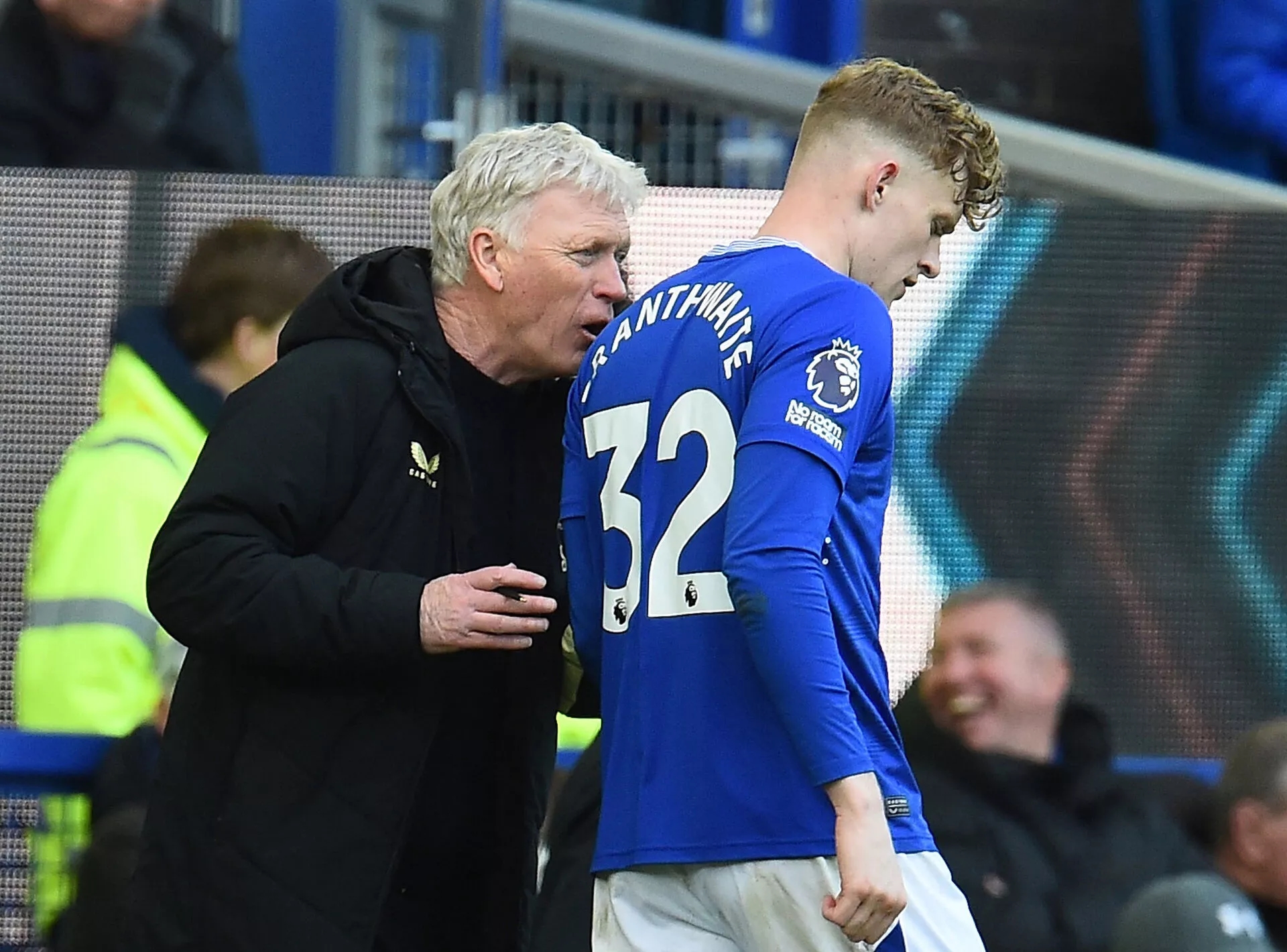 Everton ràng buộc trụ cột Branthwaite đến năm 2030, khẳng định tham vọng tái thiết